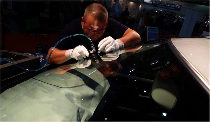 Steinschlagreparatur